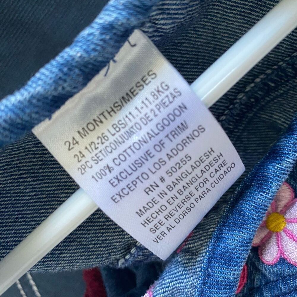 Vintage Denim Patchwork Dress with Embroidered Floral Details - Picture 4 of 4